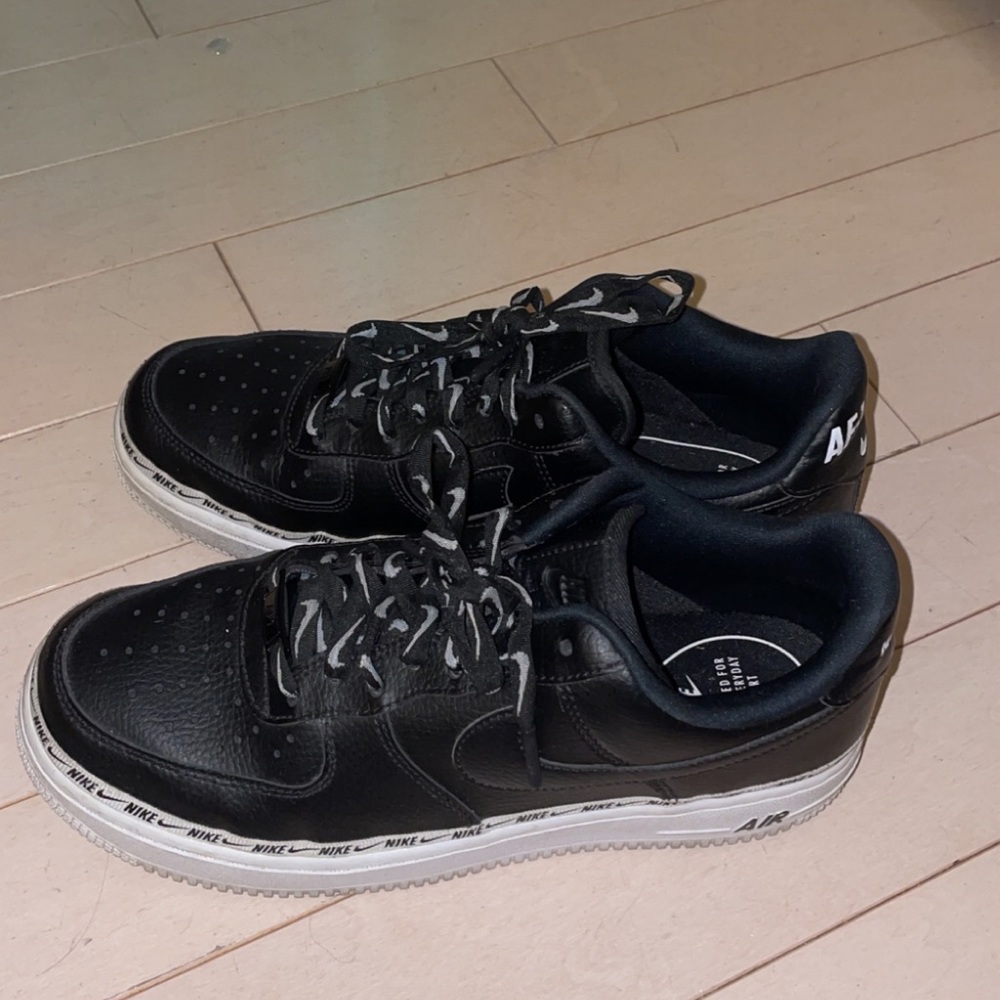 Nike Air Force 1 (AF-1)